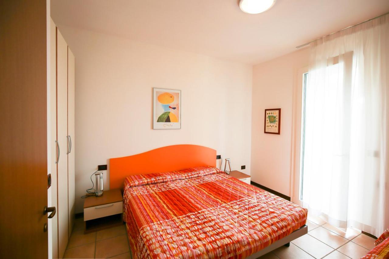 Altanea Apartments Con Piscina Caorle Exterior photo